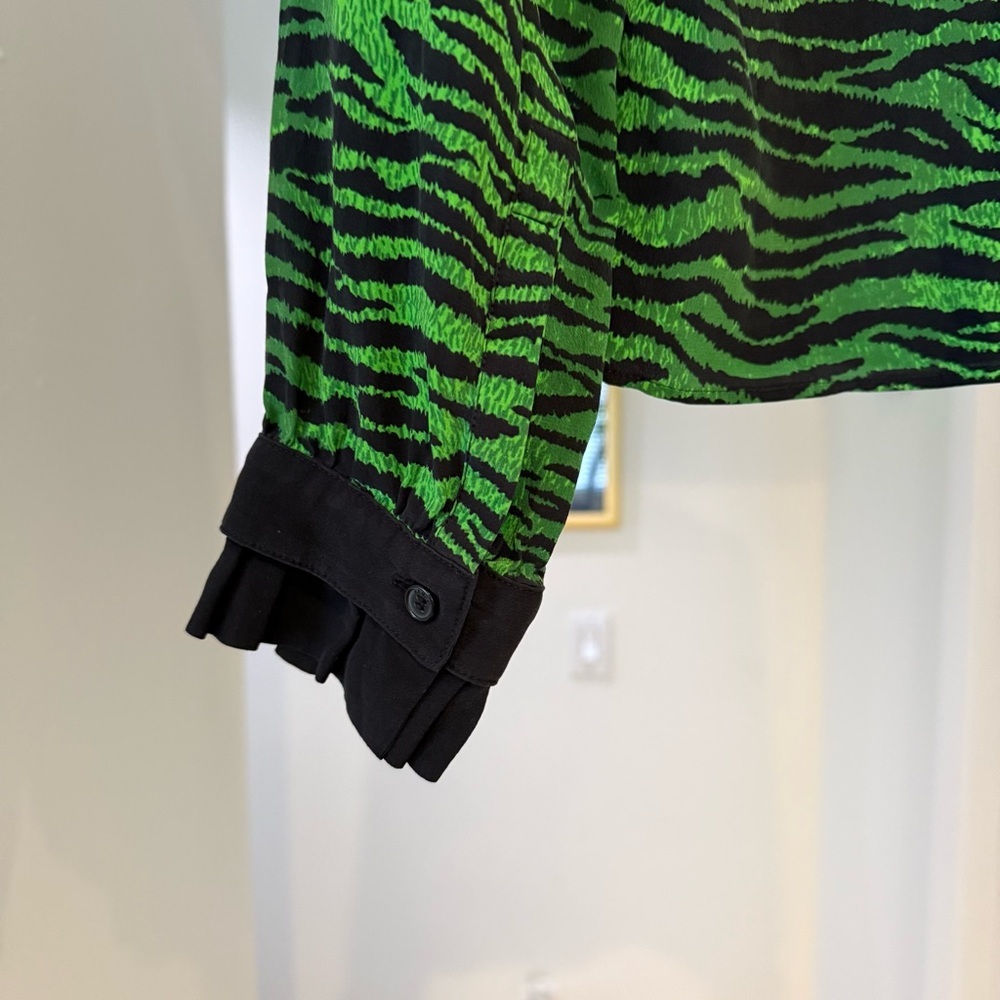 KENZO x H&M Green Tiger Print Silk Ruffle Collar Long Sleeve Button Up Blouse 2 - Picture 14 of 16